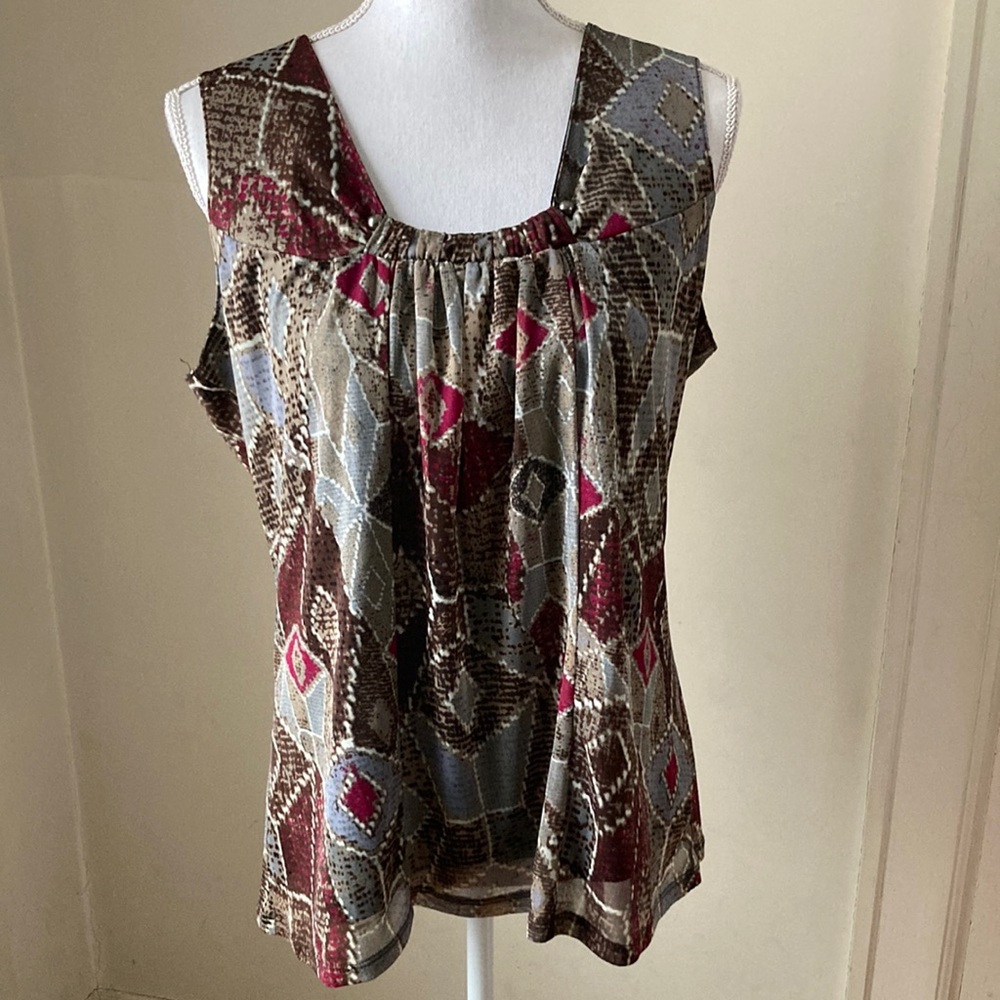 Women's Multicolor Geometric Sleeveless Top
